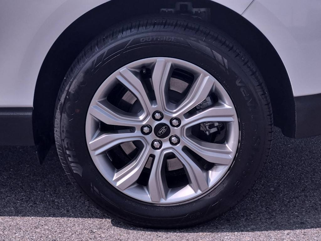 Thumbnail: 2024 Ford Edge - 8