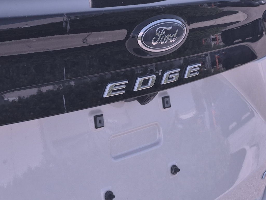 Thumbnail: 2024 Ford Edge - 23