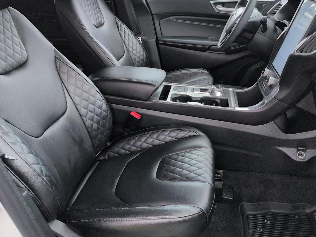 Thumbnail: 2024 Ford Edge - 12