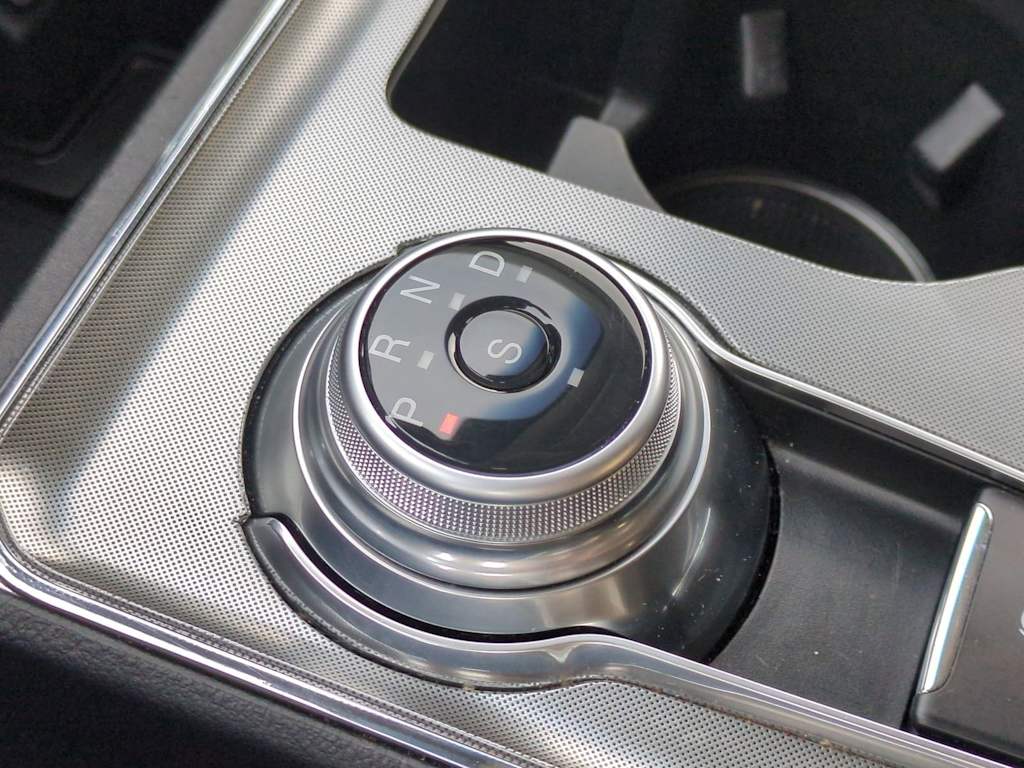 Thumbnail: 2024 Ford Edge - 18