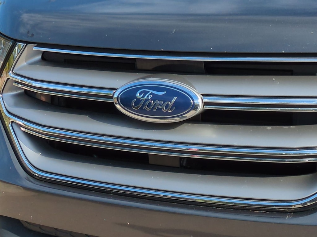 Thumbnail: 2015 Ford Edge - 7