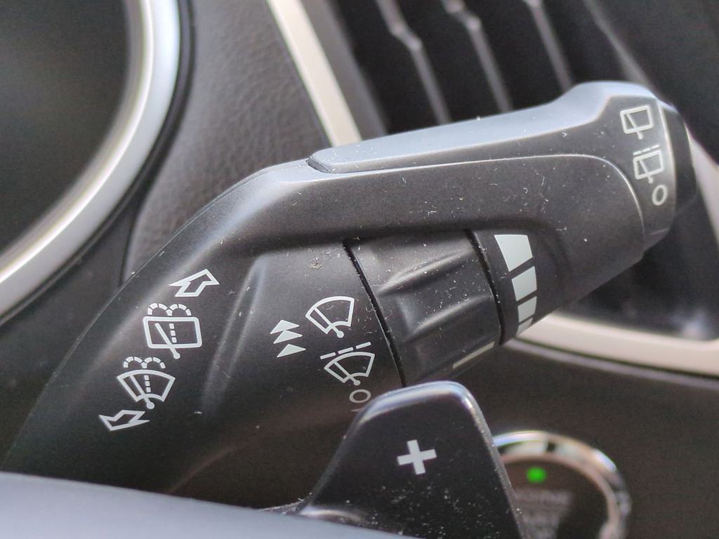 Thumbnail: 2015 Ford Edge - 15