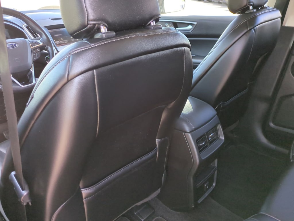 Thumbnail: 2015 Ford Edge - 11