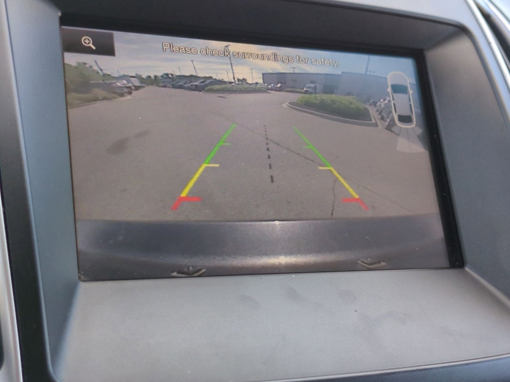 Thumbnail: 2015 Ford Edge - 32