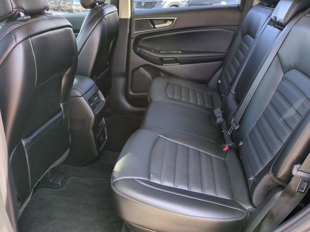 Thumbnail: 2015 Ford Edge - 12