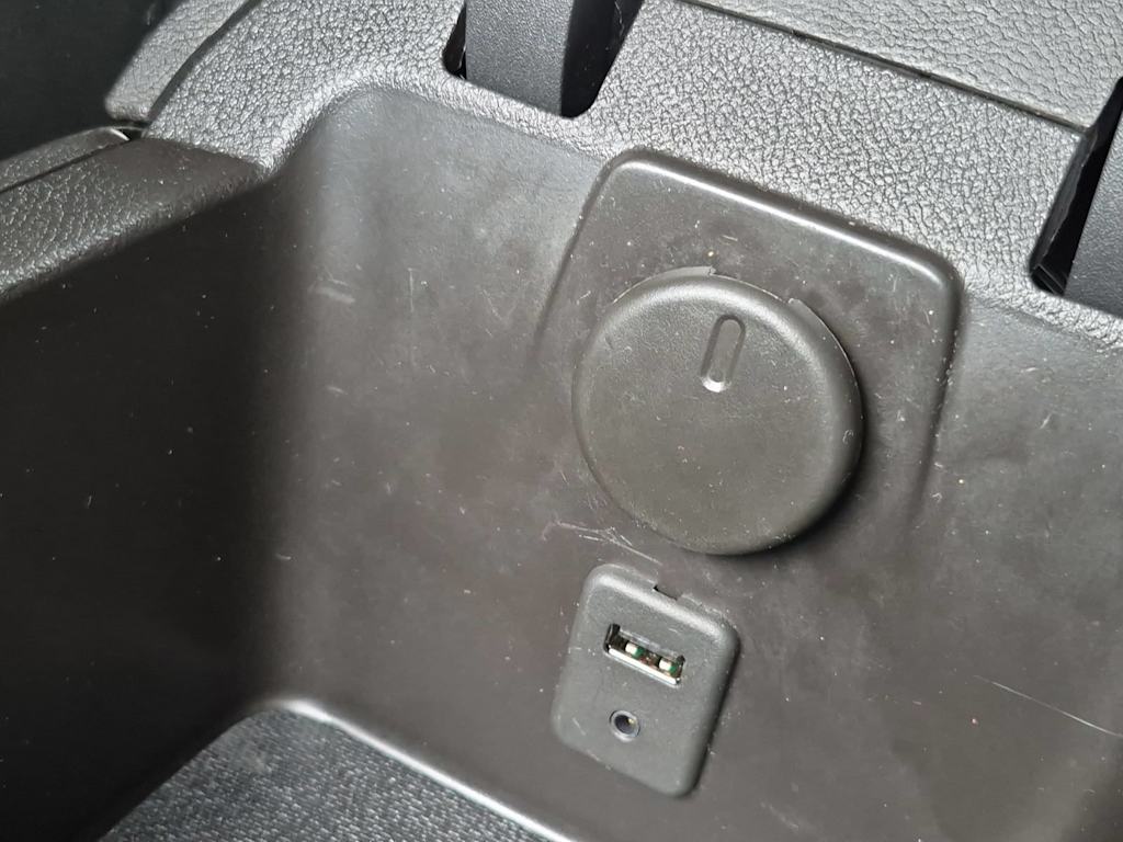Thumbnail: 2012 Chevrolet Camaro - 16