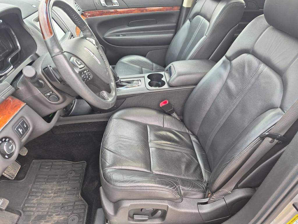 Thumbnail: 2019 Lincoln MKT - 10