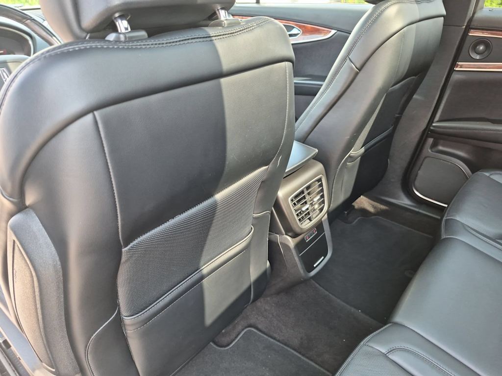 Thumbnail: 2019 Lincoln Nautilus - 27