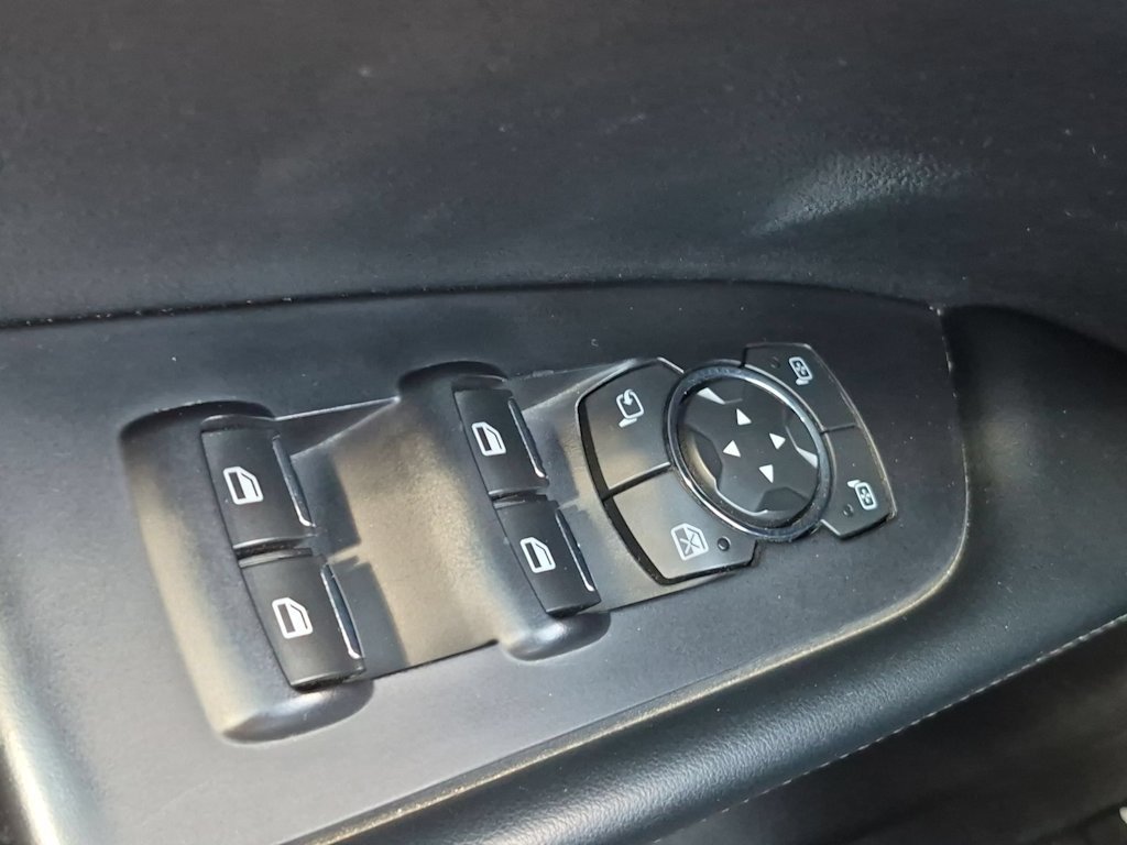 Thumbnail: 2019 Lincoln Nautilus - 34