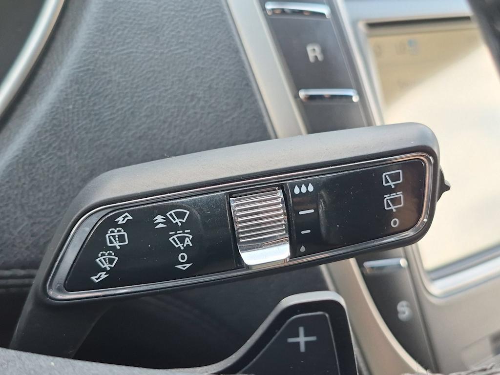 Thumbnail: 2019 Lincoln Nautilus - 13