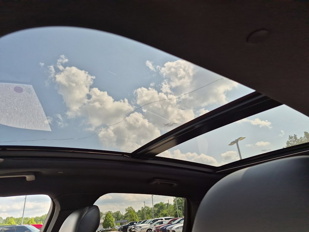 Thumbnail: 2019 Lincoln Nautilus - 28