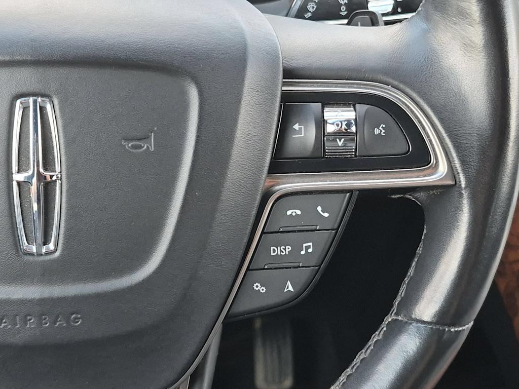 Thumbnail: 2019 Lincoln Nautilus - 32