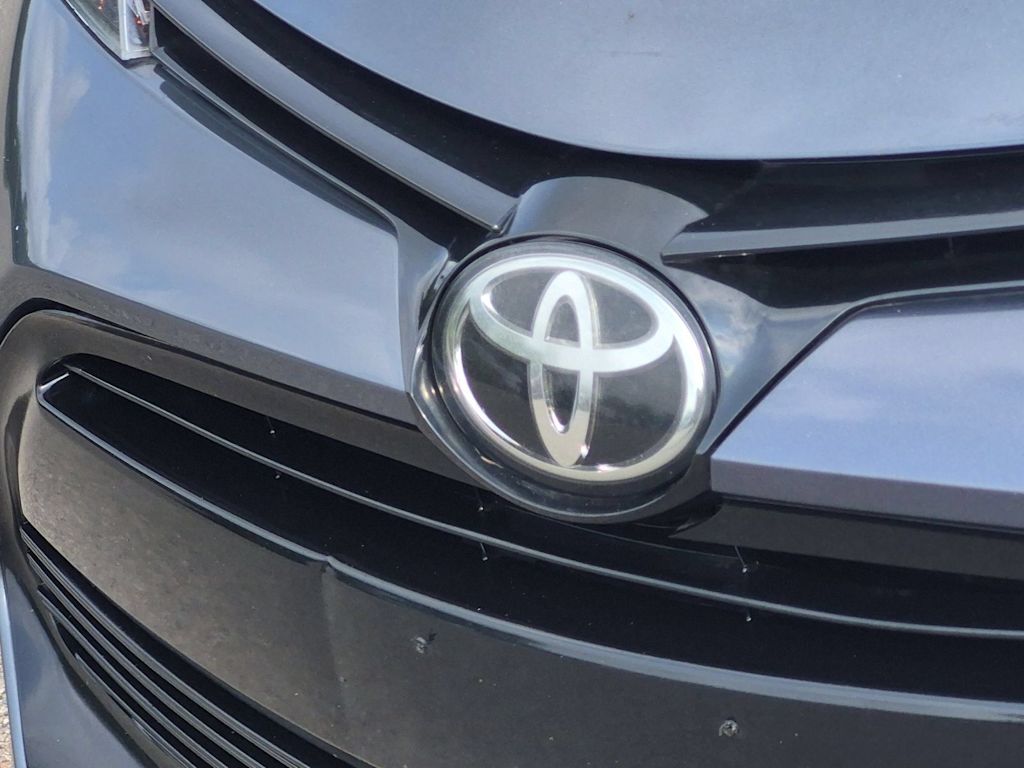 Thumbnail: 2017 Toyota Corolla - 7