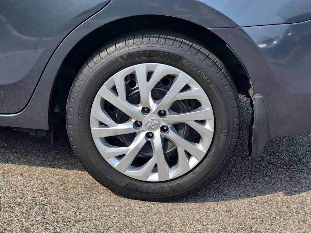 Thumbnail: 2017 Toyota Corolla - 8