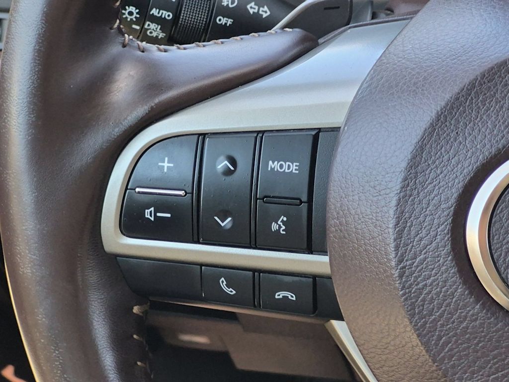 Thumbnail: 2020 Lexus RX - 31