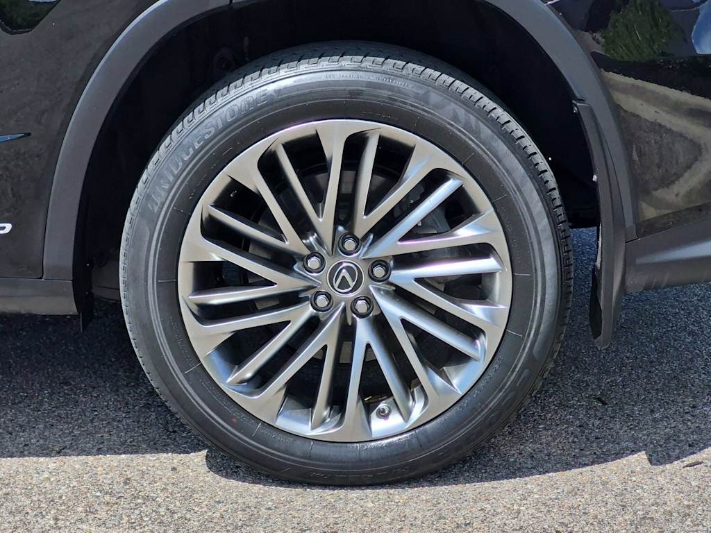 Thumbnail: 2020 Lexus RX - 7