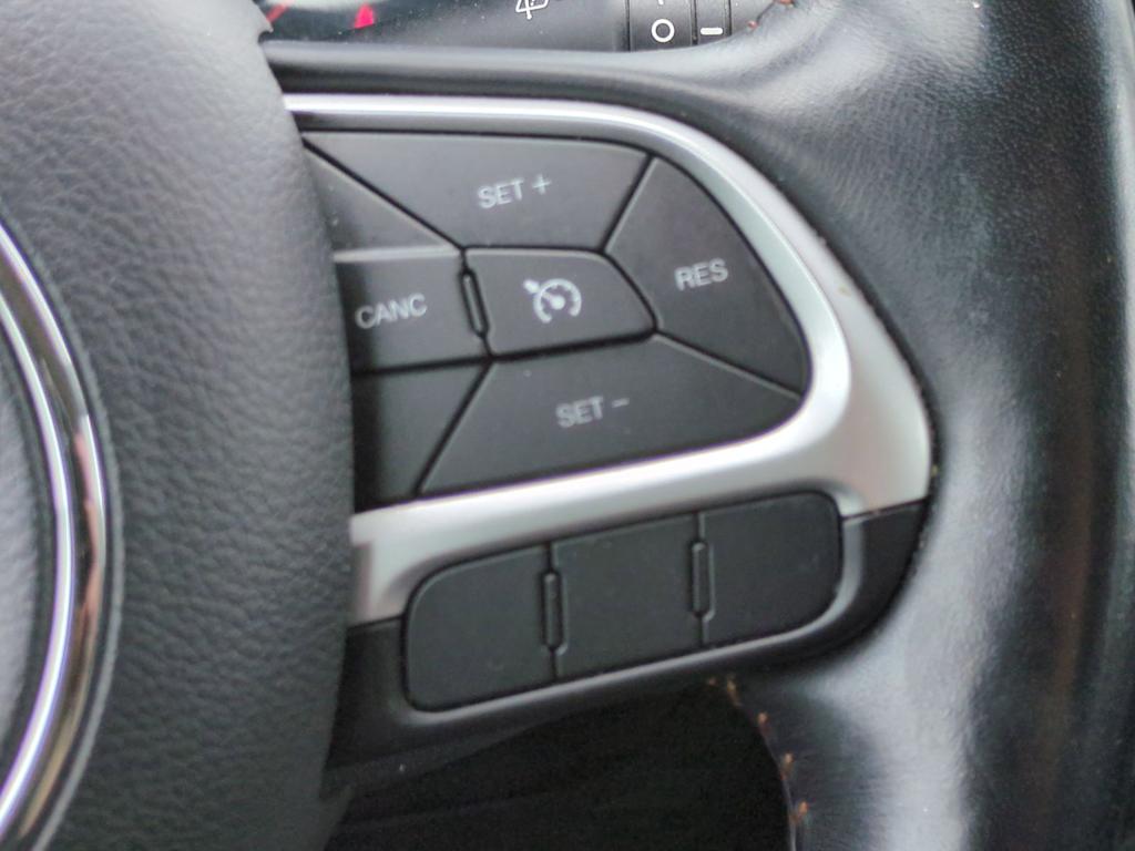 Thumbnail: 2021 Jeep Compass - 29