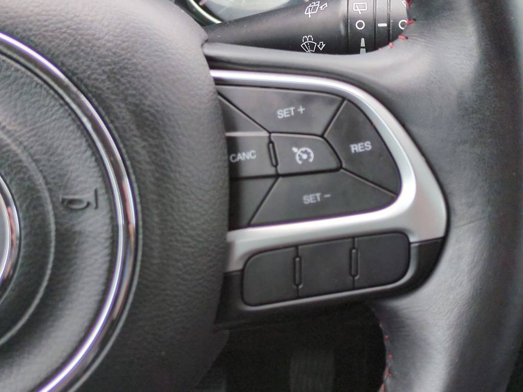 Thumbnail: 2019 Jeep Compass - 22