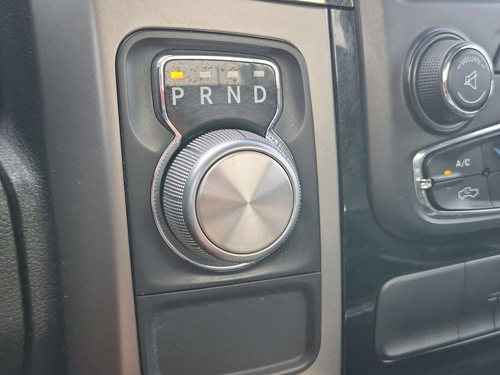 Thumbnail: 2014 RAM 1500 - 31