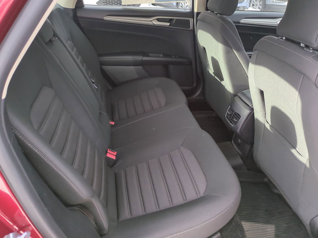 Thumbnail: 2018 Ford Fusion - 27