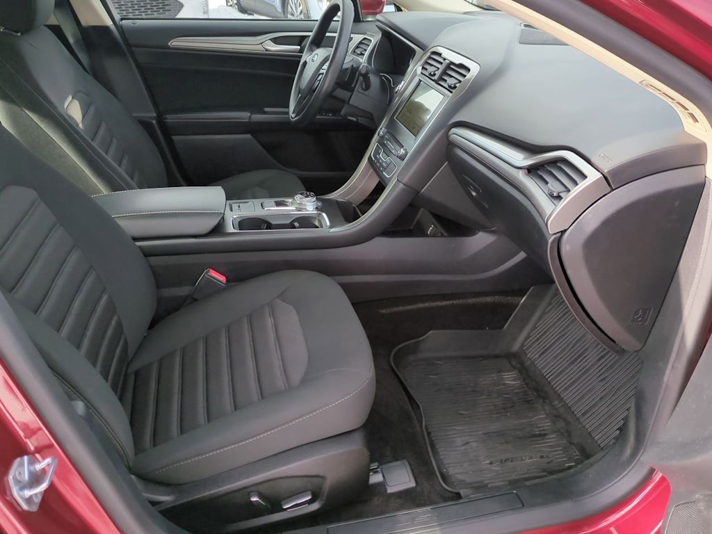 Thumbnail: 2018 Ford Fusion - 11