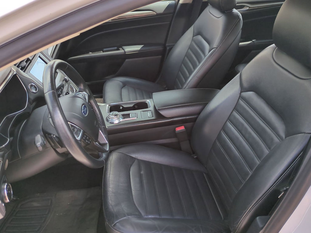Thumbnail: 2017 Ford Fusion - 8
