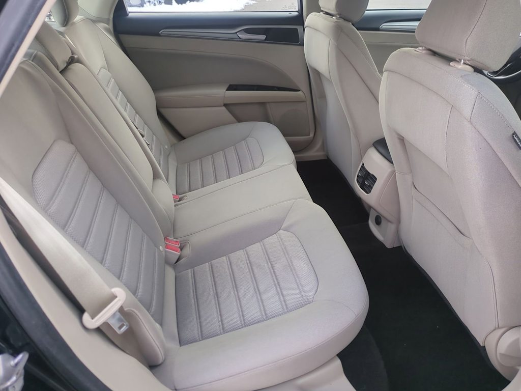 Thumbnail: 2020 Ford Fusion - 26