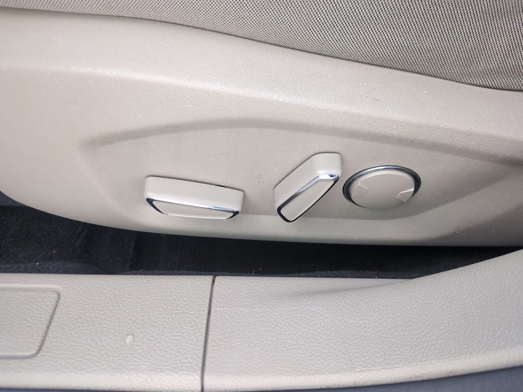 Thumbnail: 2020 Ford Fusion - 25