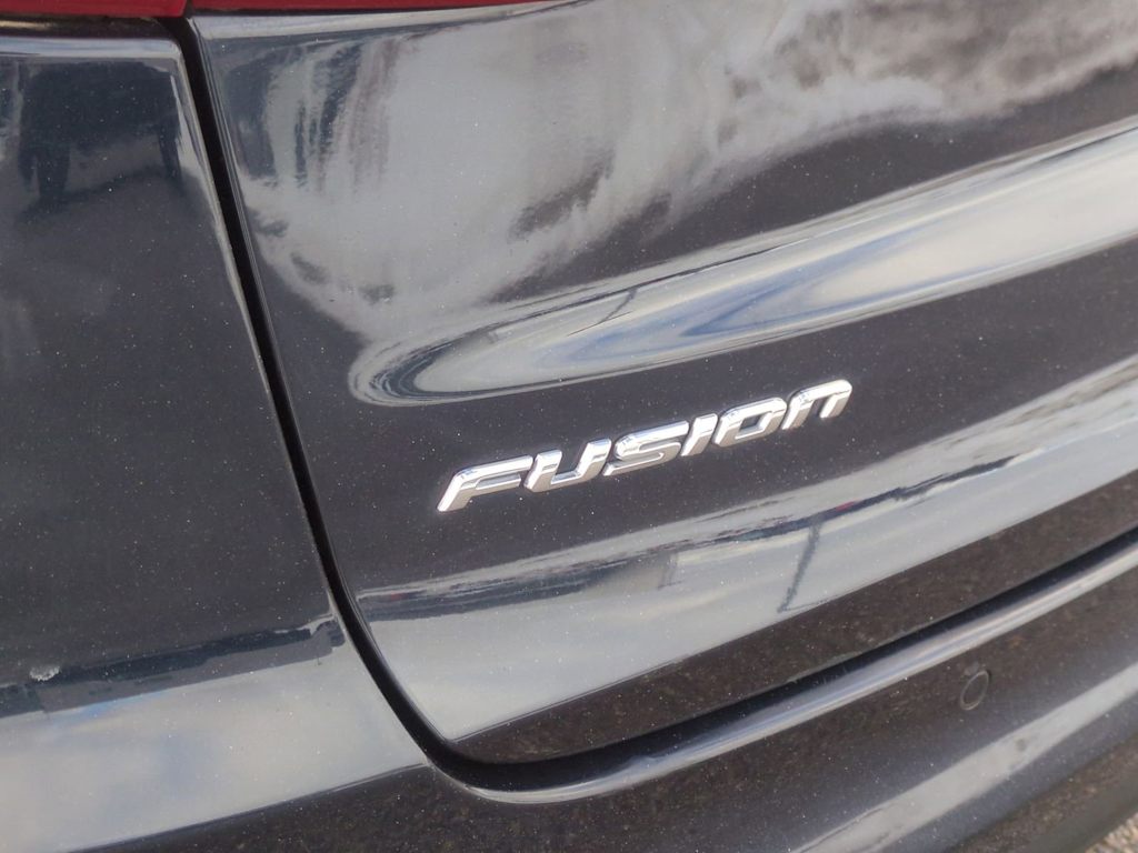 Thumbnail: 2020 Ford Fusion - 24