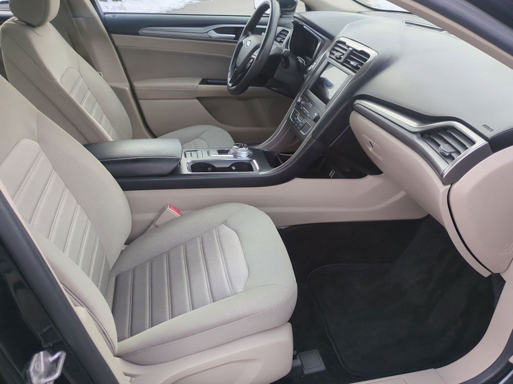 Thumbnail: 2020 Ford Fusion - 27