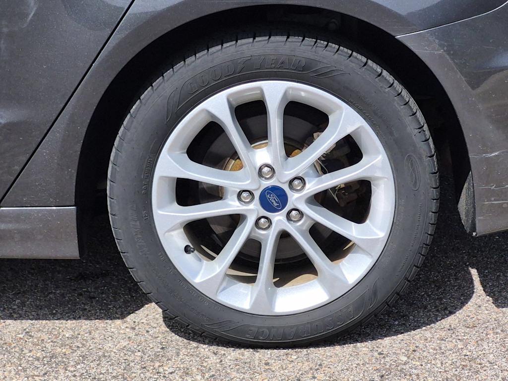 Thumbnail: 2019 Ford Fusion - 8