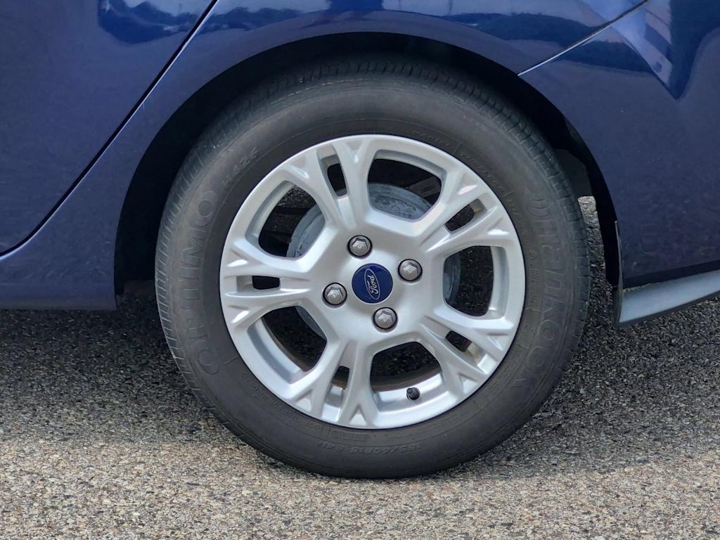 Thumbnail: 2016 Ford Fiesta - 8