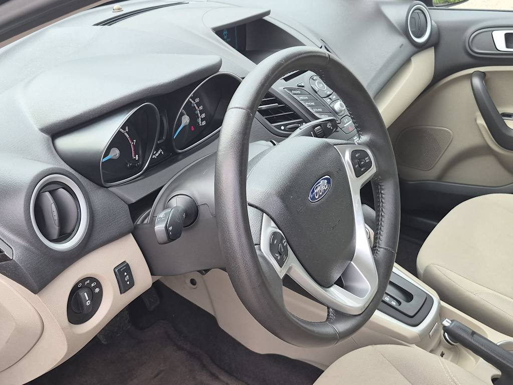 Thumbnail: 2016 Ford Fiesta - 2