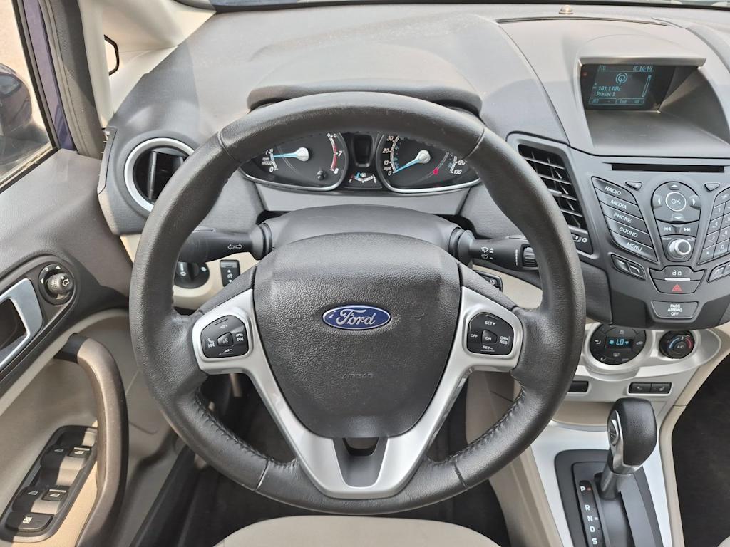 Thumbnail: 2016 Ford Fiesta - 13