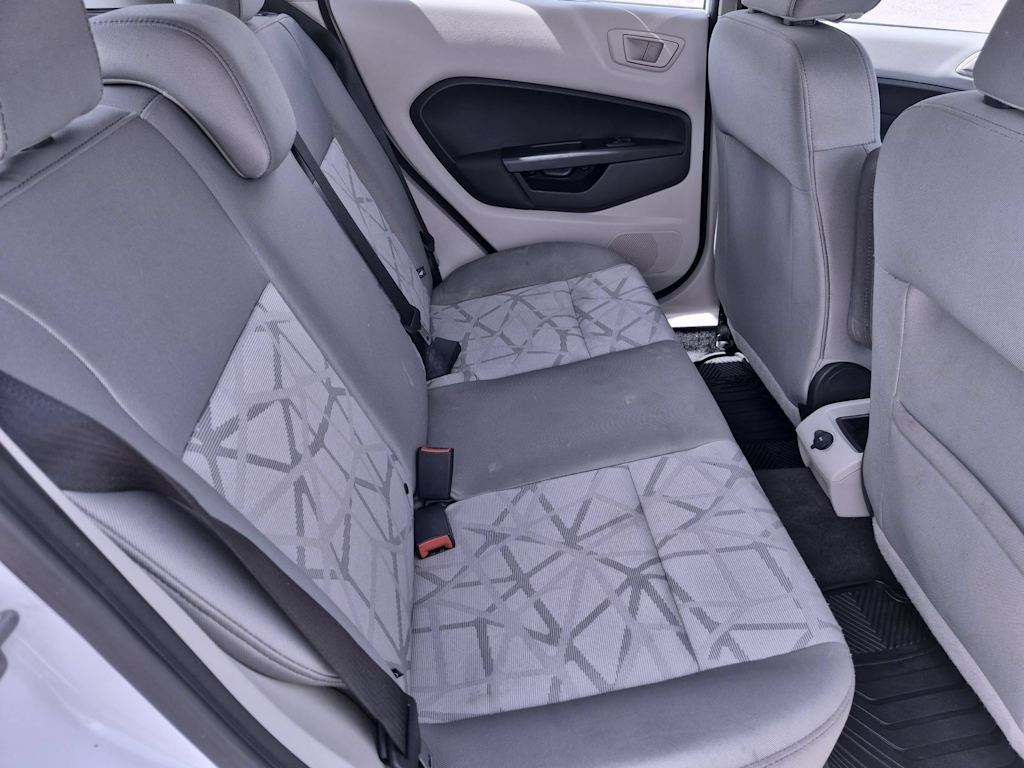 Thumbnail: 2013 Ford Fiesta - 26