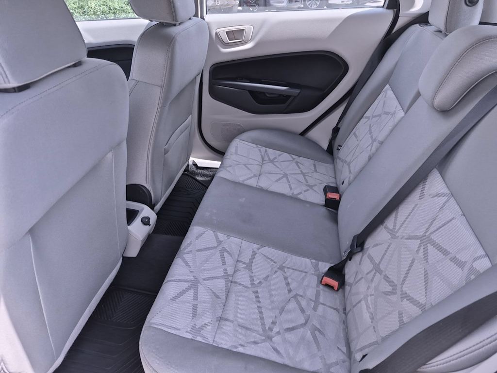 Thumbnail: 2013 Ford Fiesta - 12