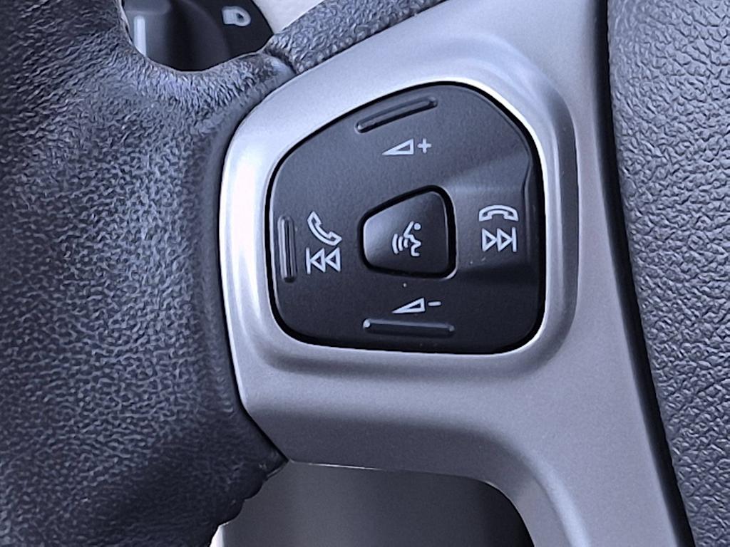 Thumbnail: 2013 Ford Fiesta - 28
