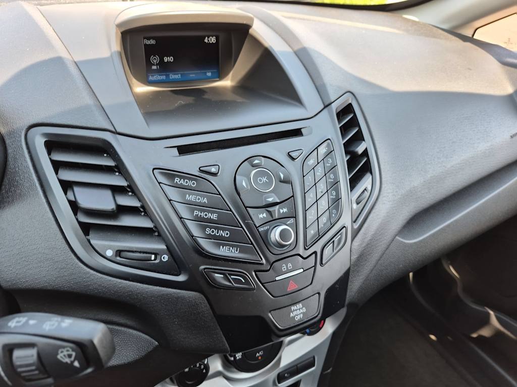 Thumbnail: 2018 Ford Fiesta - 14