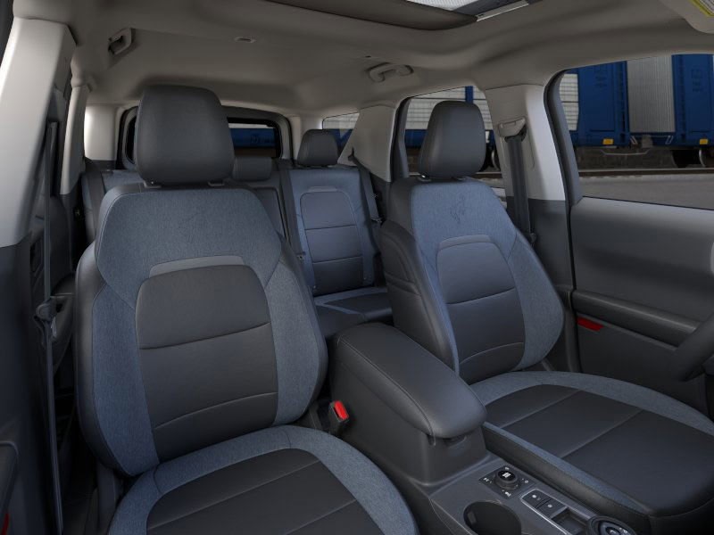 Thumbnail: 2025 Ford Bronco Sport - 7