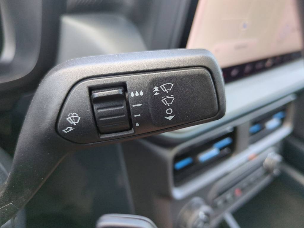 Thumbnail: 2025 Ford Maverick - 31