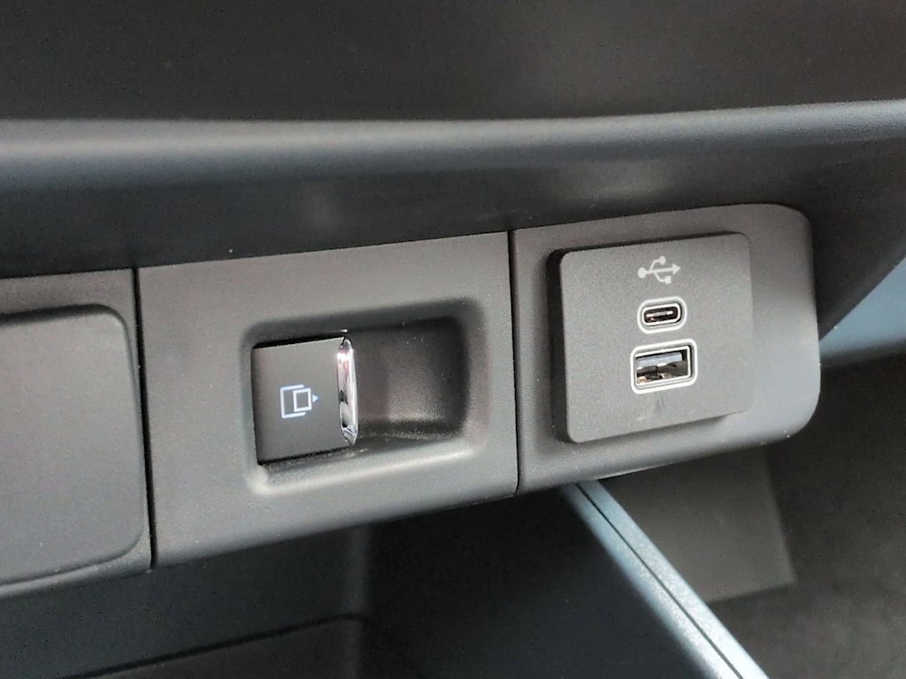 Thumbnail: 2025 Ford Maverick - 37