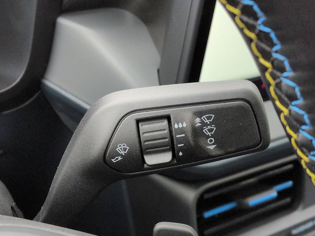 Thumbnail: 2025 Ford Maverick - 32