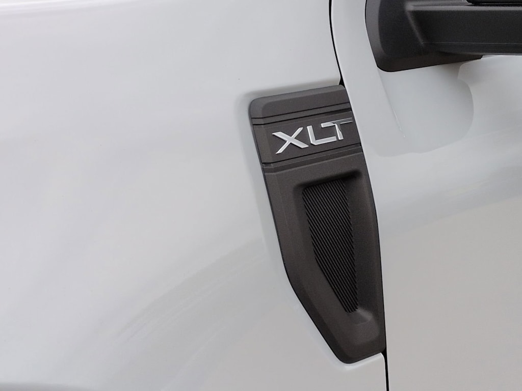 Thumbnail: 2025 Ford Maverick - 26