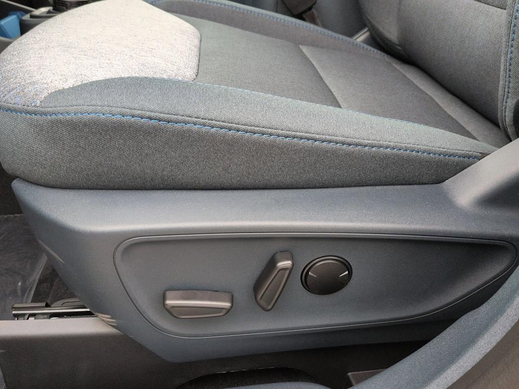 Thumbnail: 2025 Ford Maverick - 27