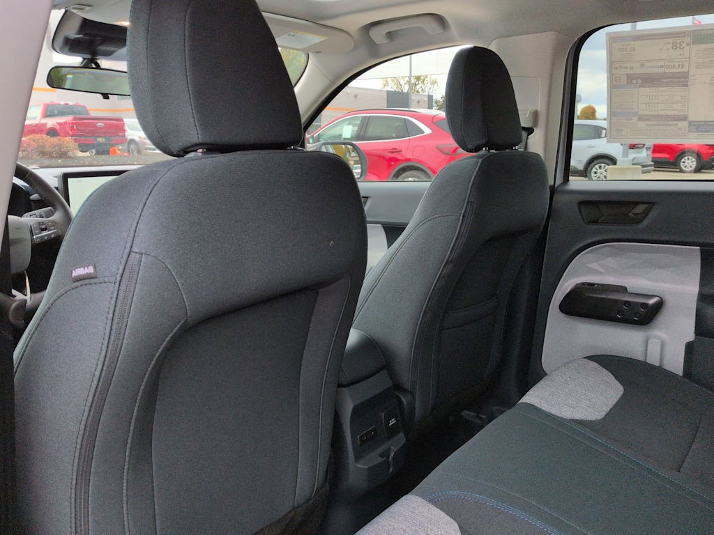 Thumbnail: 2025 Ford Maverick - 13