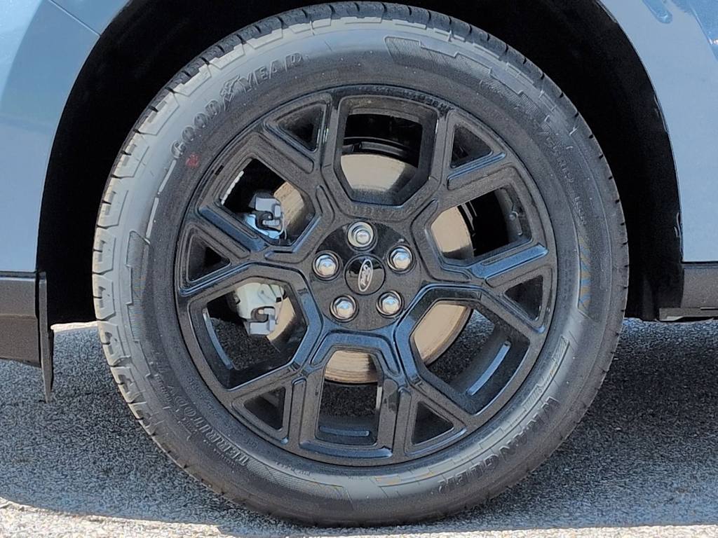 Thumbnail: 2026 Ford Maverick - 8