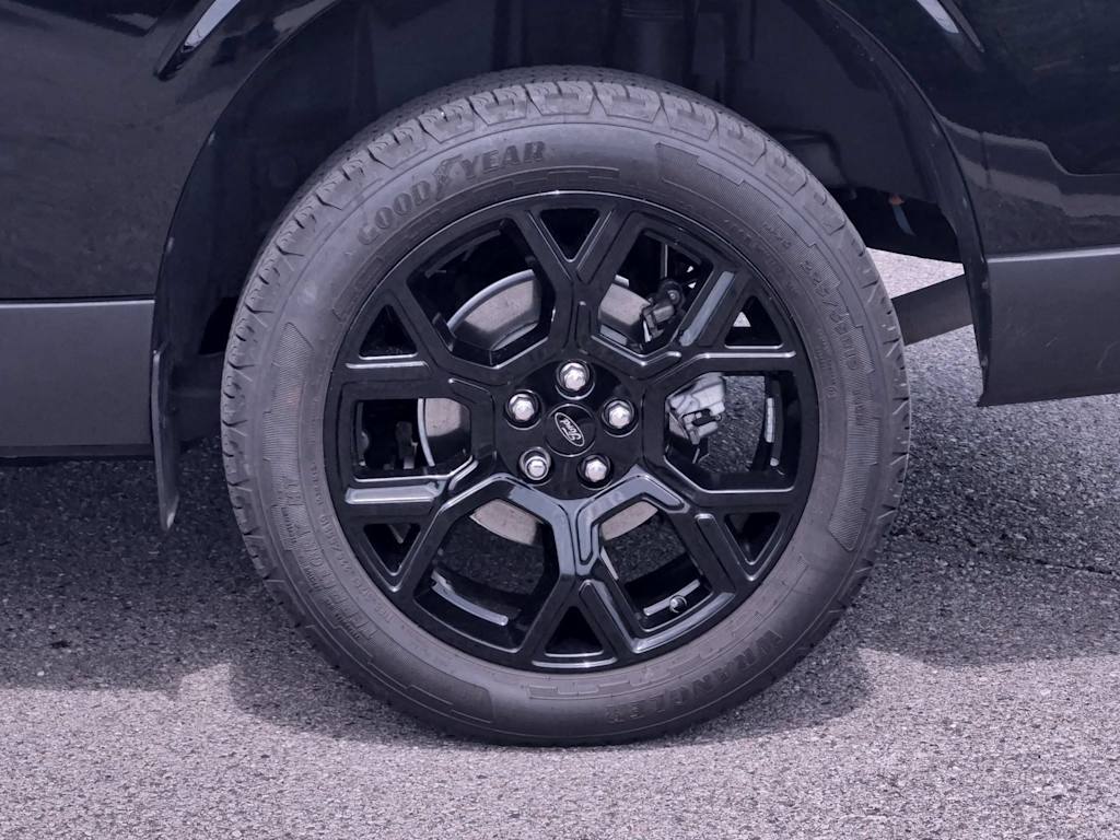 Thumbnail: 2025 Ford Maverick - 6