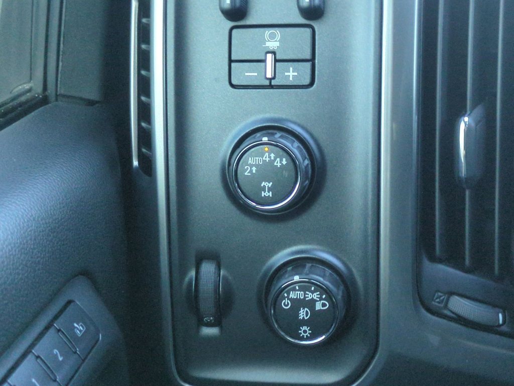 Thumbnail: 2017 Chevrolet Silverado 1500 - 29