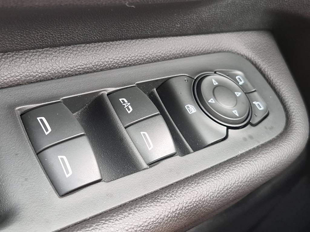 Thumbnail: 2021 GMC Terrain - 31