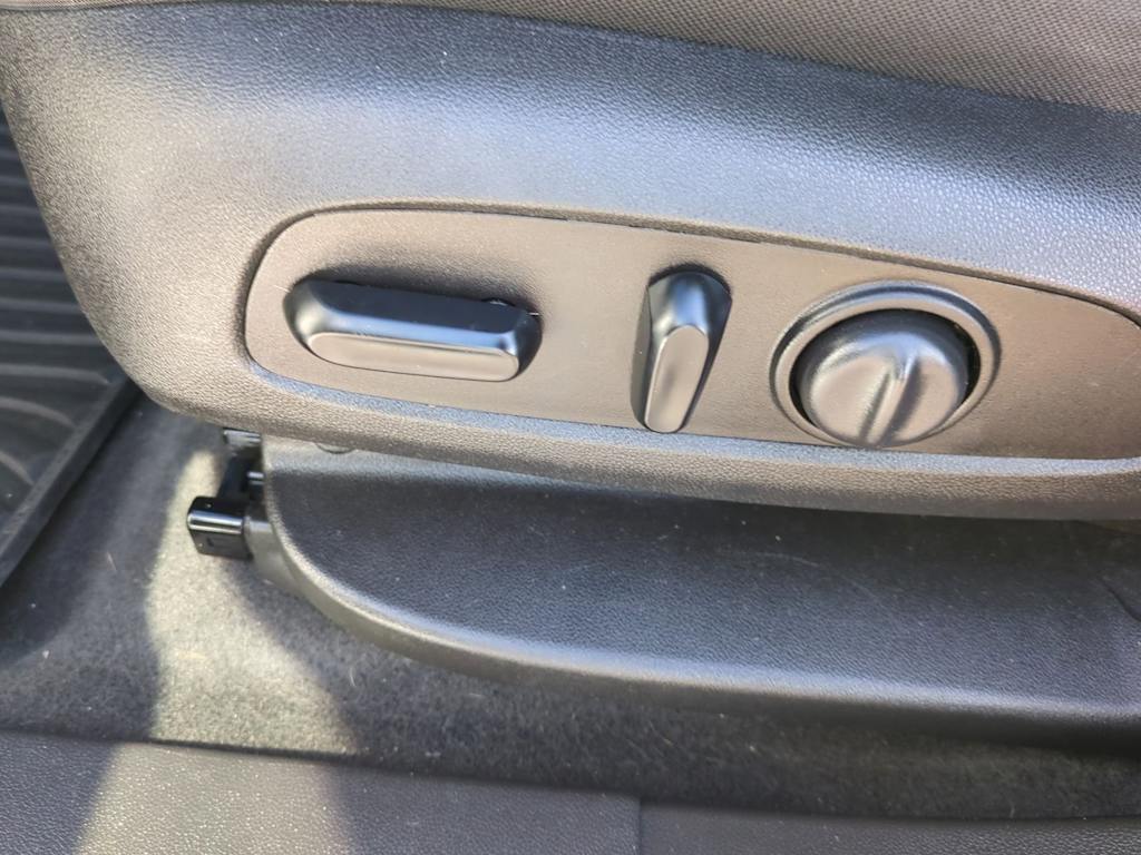 Thumbnail: 2020 Chevrolet Blazer - 26